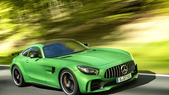 Mercedes-AMG GT R dorazil do Česka. Kolik stojí bestie ze Zeleného pekla?