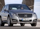 Mercedes-Benz svolává téměř milion vozů kvůli možným problémům s brzdami