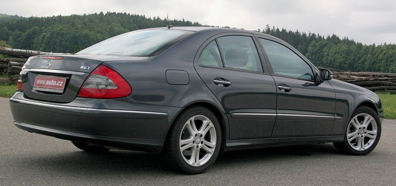 Mercedes-Benz E