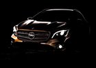 Mercedes-Benz láká na modernizovaný crossover GLA. Premiéra už v Detroitu!