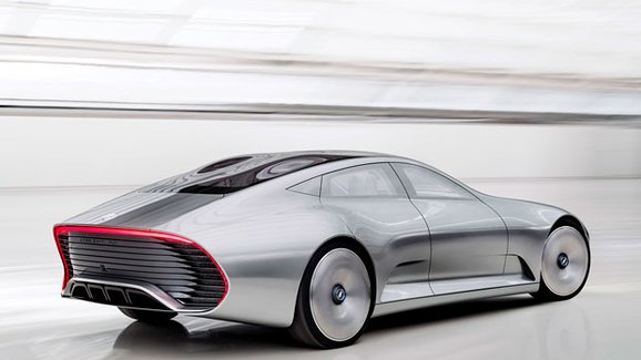 Mercedes-Benz Concept IAA: Aerodynamický inteligent