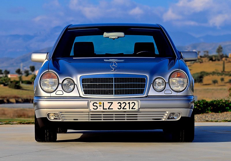 Mercedes-Benz E