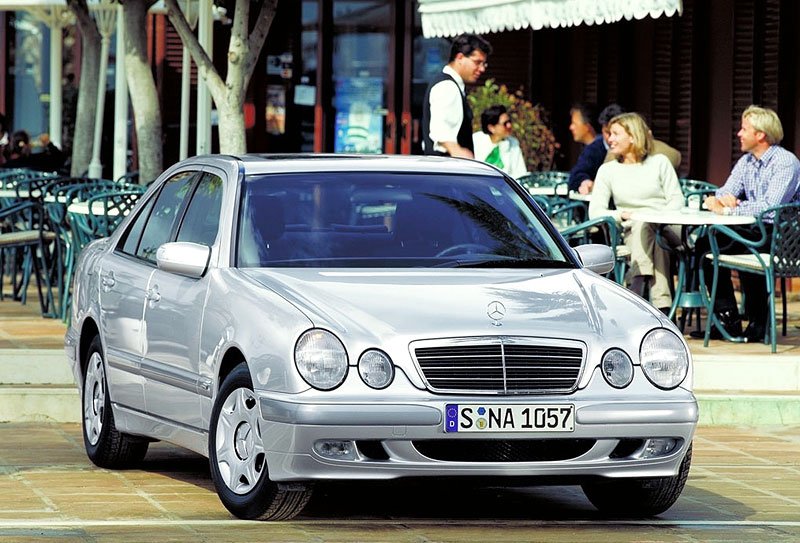 Mercedes-Benz E