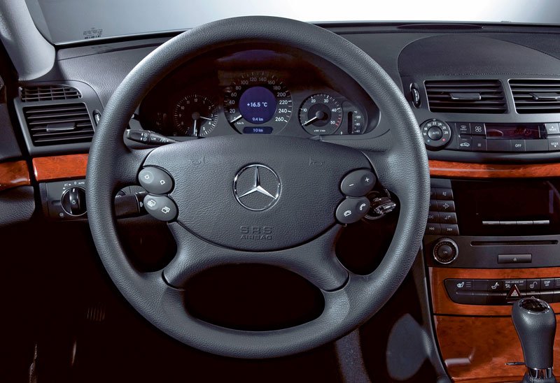 Mercedes-Benz E