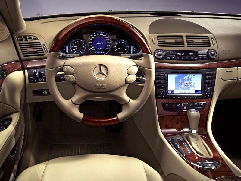 Mercedes-Benz E