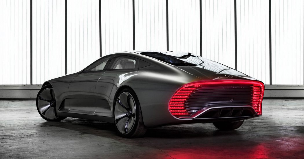 Mercedes-Benz Concept IAA