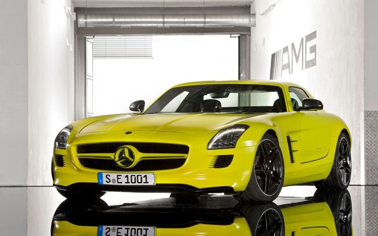 Mercedes-Benz SLS