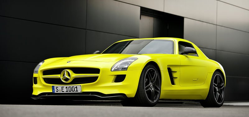 Mercedes-Benz SLS