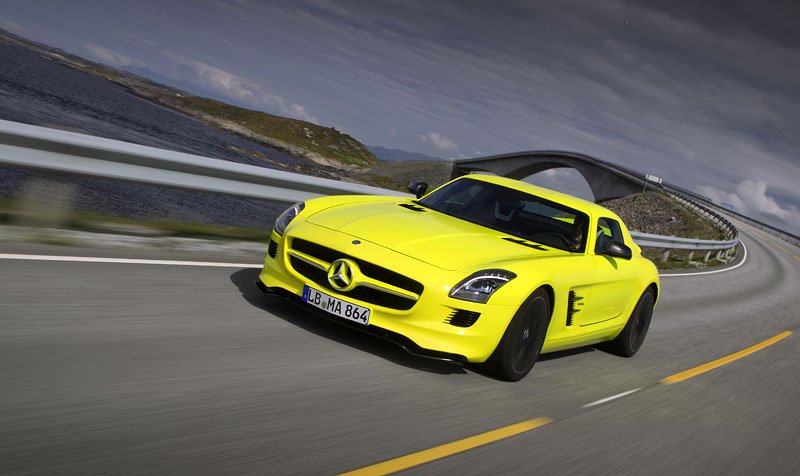 Mercedes-Benz SLS