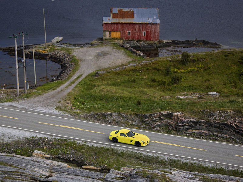 Mercedes-Benz SLS