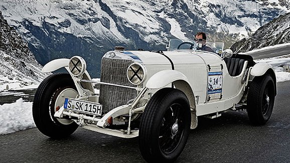 Mercedes-Benz představí na Techno Classica v Essenu třicítku závoďáků