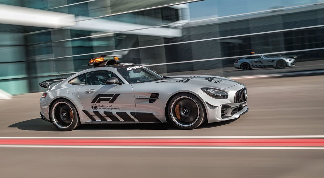 Mercedes-AMG GT R