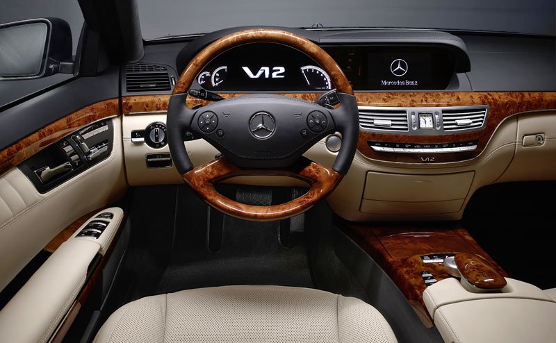 Mercedes-Benz S