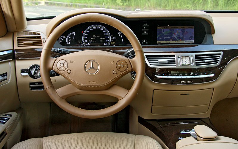 Mercedes-Benz S