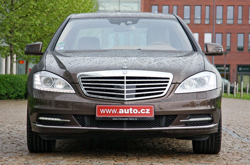 Mercedes-Benz S