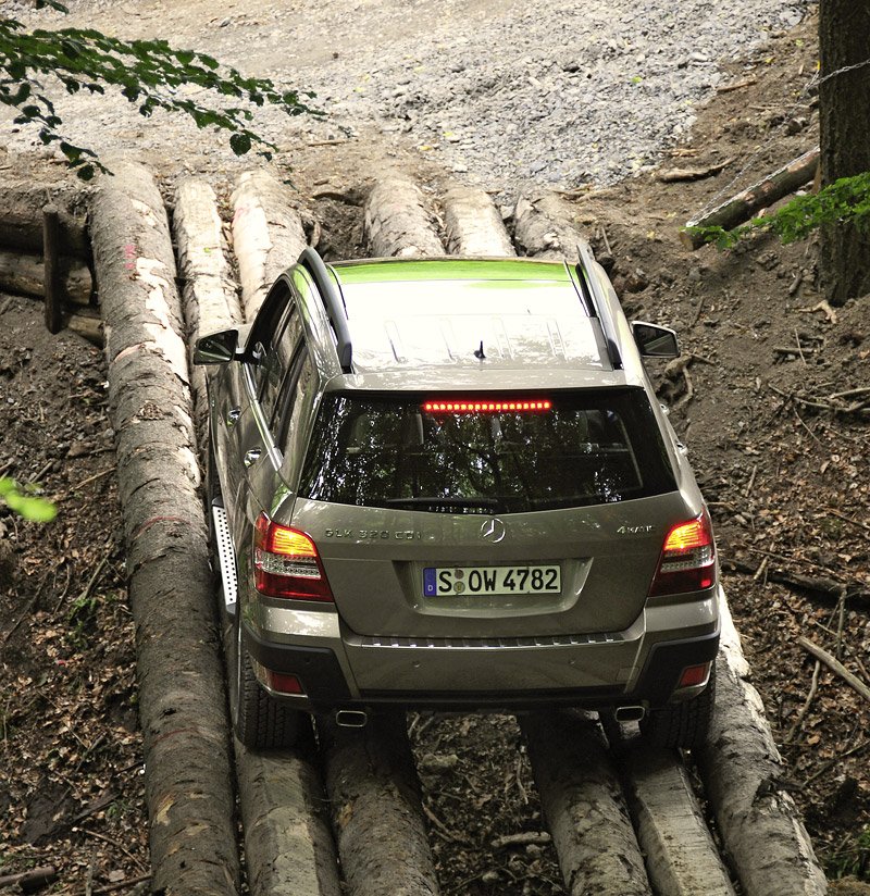 mercedesbenz hybrid predstavujeme crossover