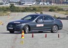 Hybridní Mercedes-Benz C350 e měl problémy v losím testu (+video)