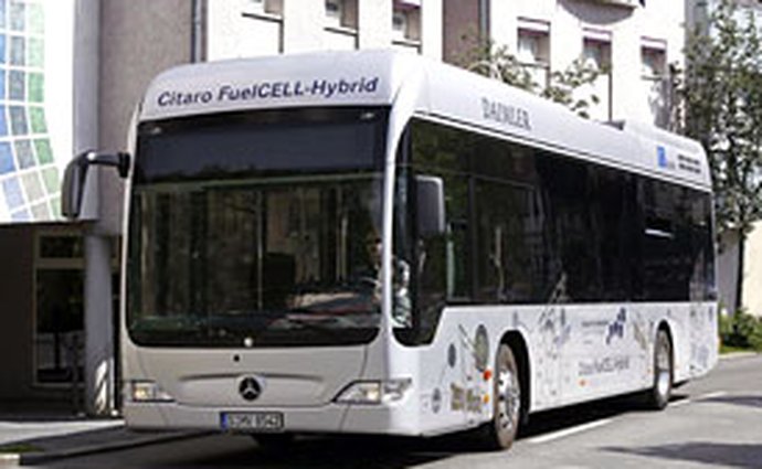 Mercedes-Benz Citaro FuelCELL Hybrid: Nový autobus s palivovými články