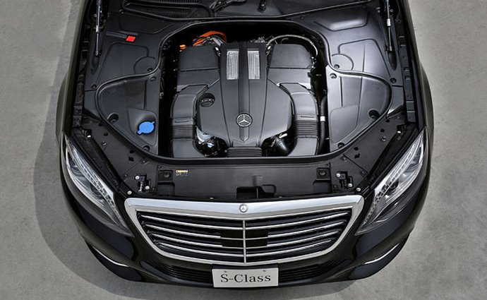 Mercedes-Benz se zaměří na plug-in hybridy