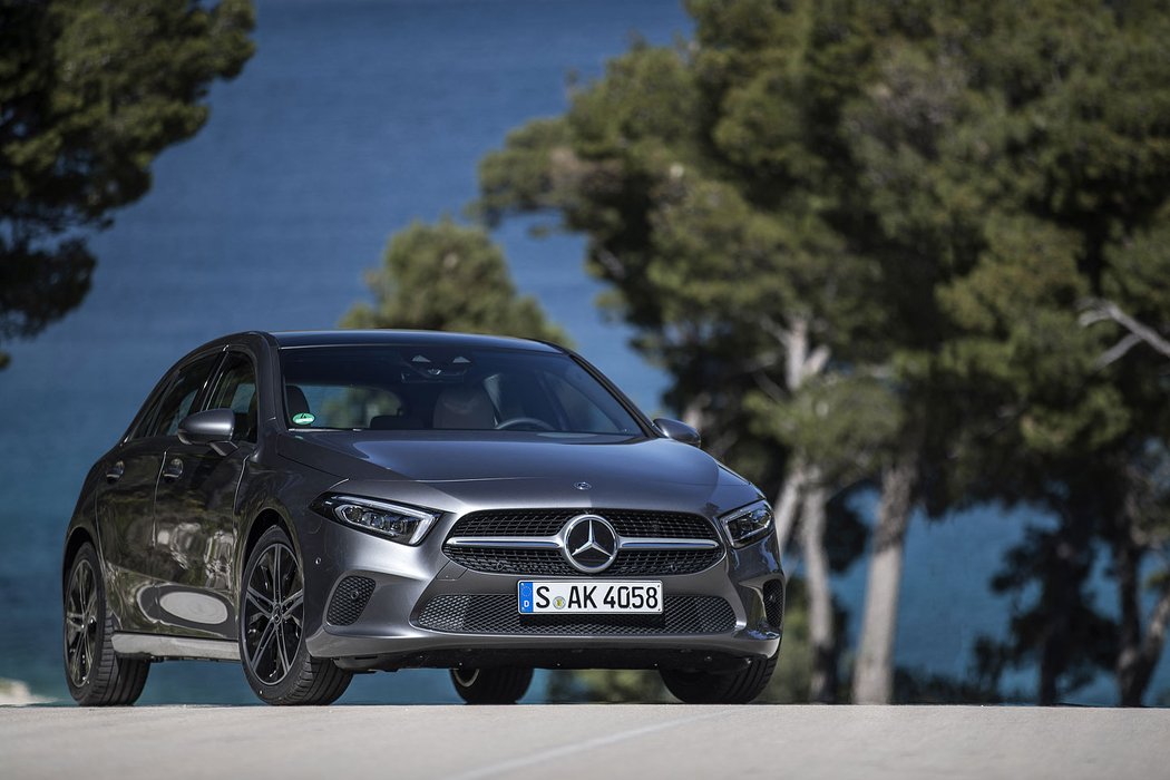 Mercedes Benz A180d Mountain Grey