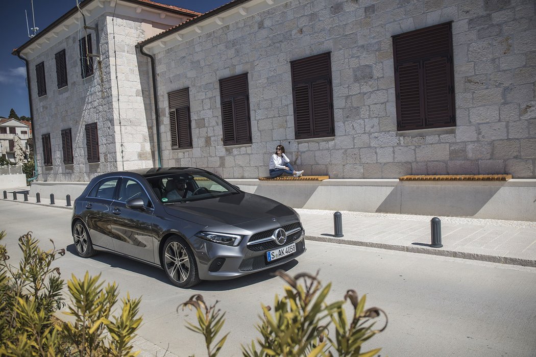 Mercedes Benz A180d Mountain Grey