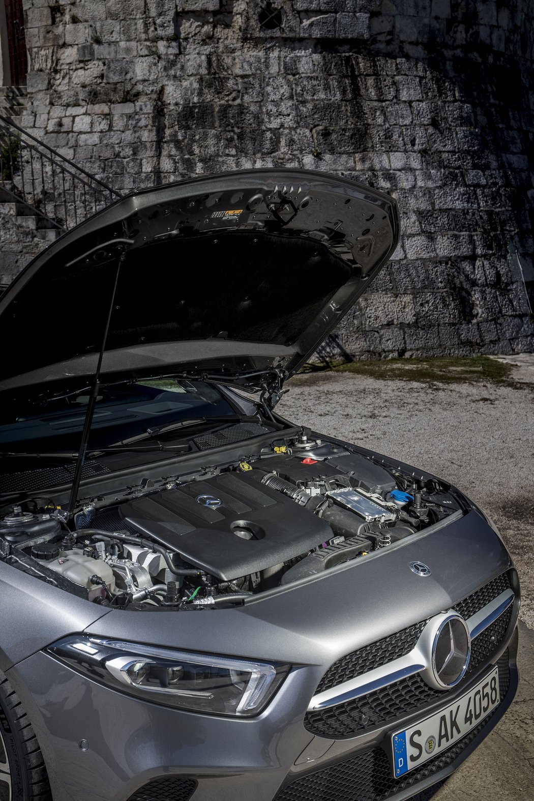 Mercedes Benz A180d Mountain Grey