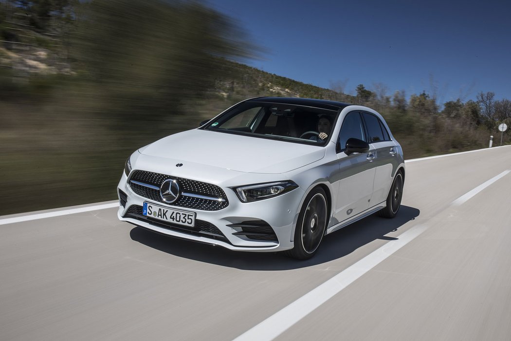 Mercedes Benz A200 Digital White