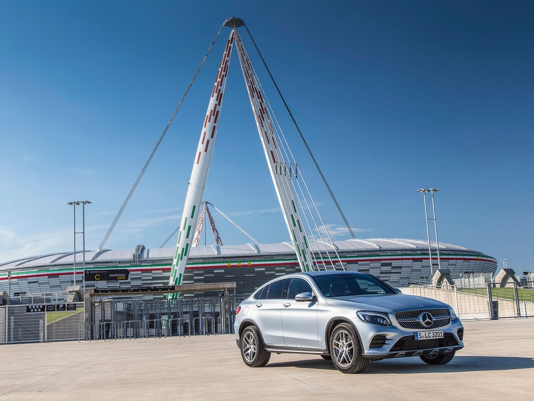 mercedesbenz jizdnidojmy premioveznacky strednitrida crossover