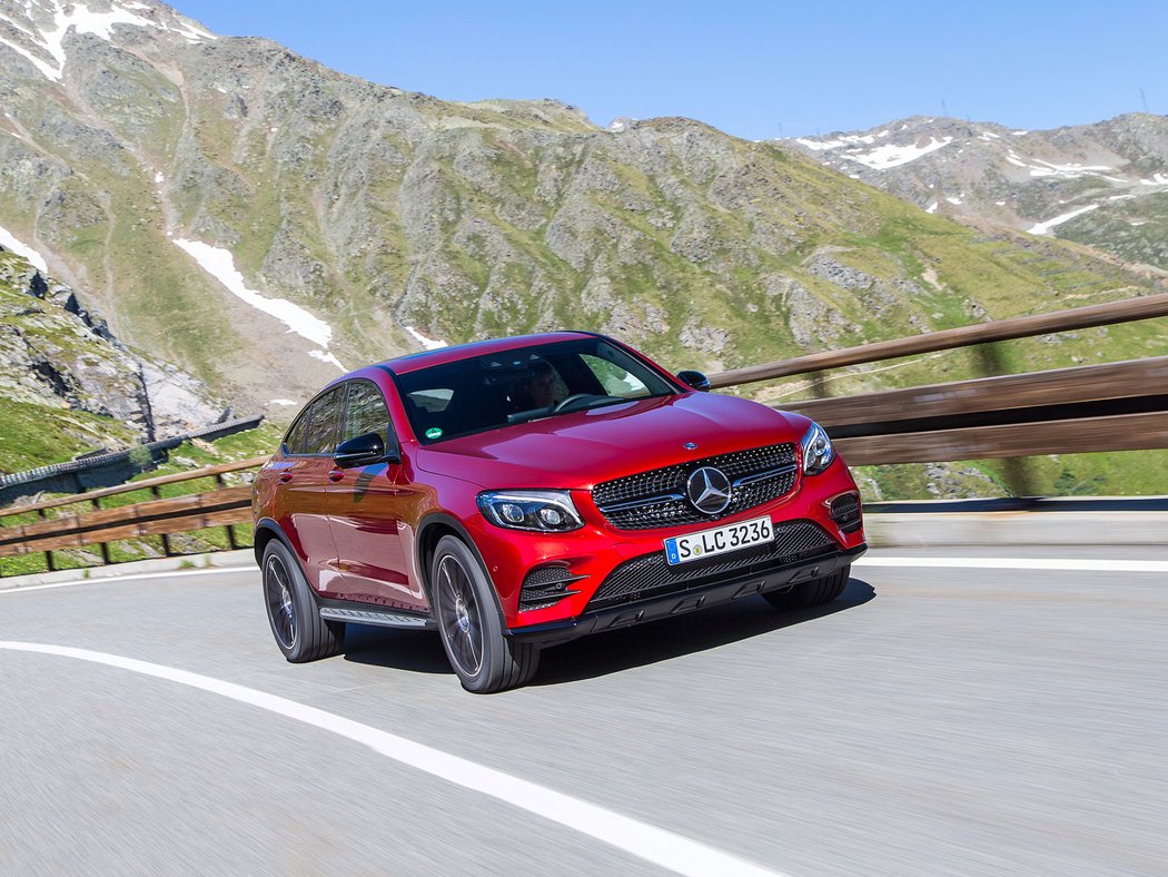 mercedesbenz jizdnidojmy premioveznacky strednitrida crossover