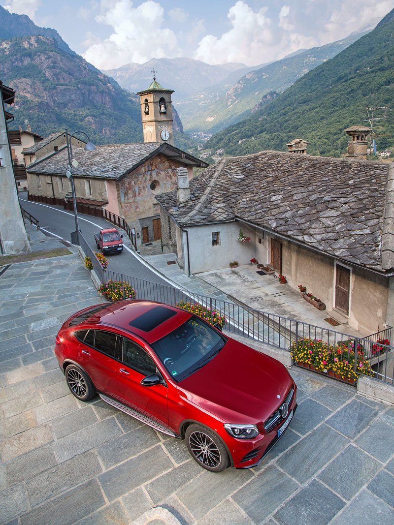 mercedesbenz jizdnidojmy premioveznacky strednitrida crossover