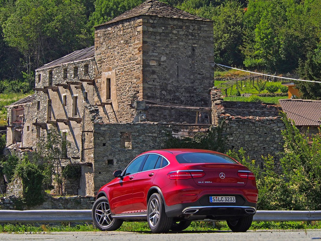 mercedesbenz jizdnidojmy premioveznacky strednitrida crossover