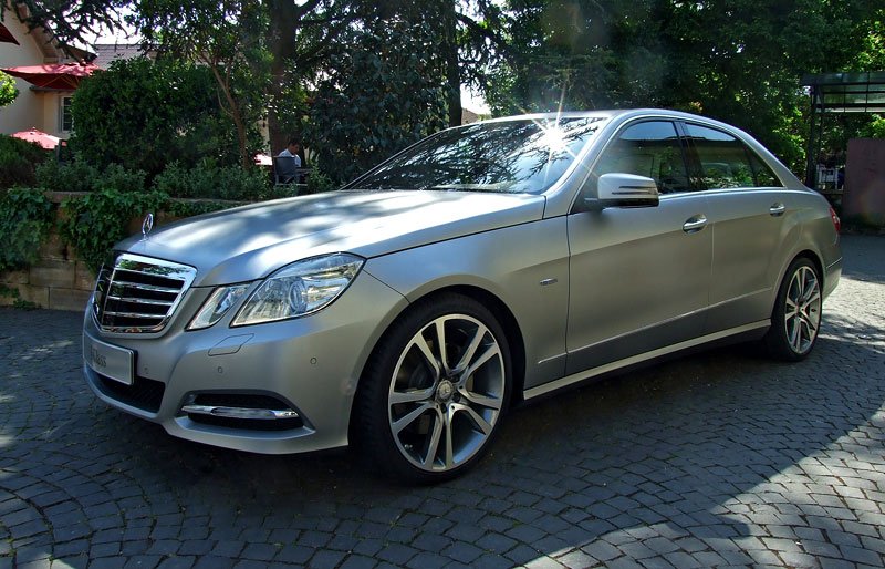 Mercedes-Benz E