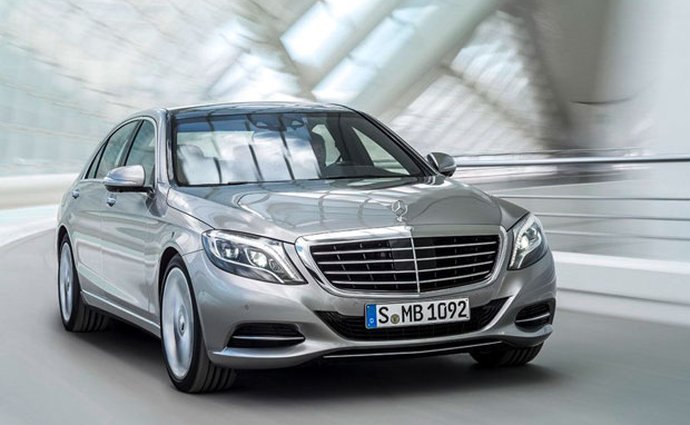 Mercedes-Benz nabídne na přání head-up displej