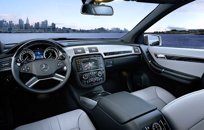 Mercedes-Benz R