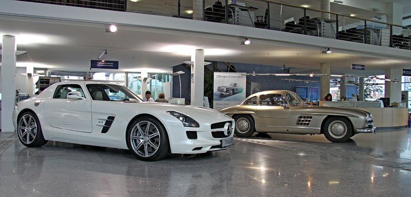 Mercedes-Benz 300 SL a SLS AMG - Setkání v Praze