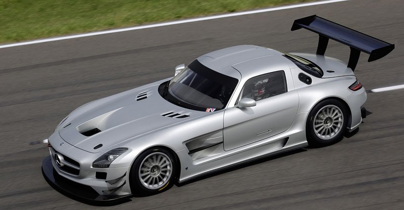 Mercedes-Benz SLS