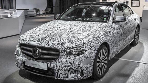 Mercedes-Benz E: Nová generace odhaluje svoji techniku