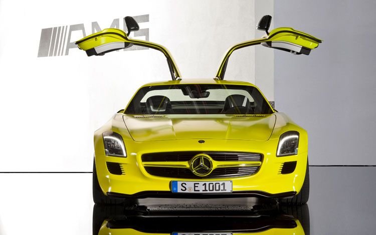 Mercedes-Benz SLS