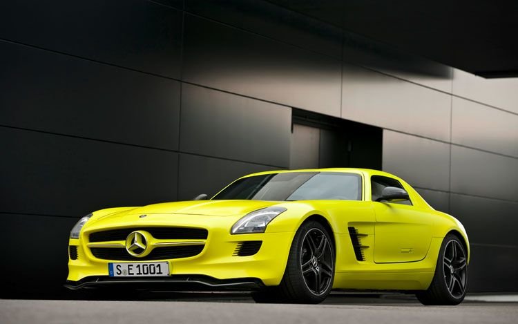 Mercedes-Benz SLS