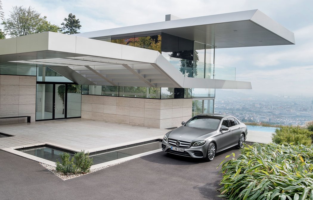 mercedesbenz novemodely premioveznacky vyssistredni