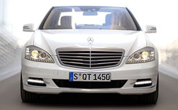 Český trh v dubnu 2012: Nejprodávanější luxusní automobily