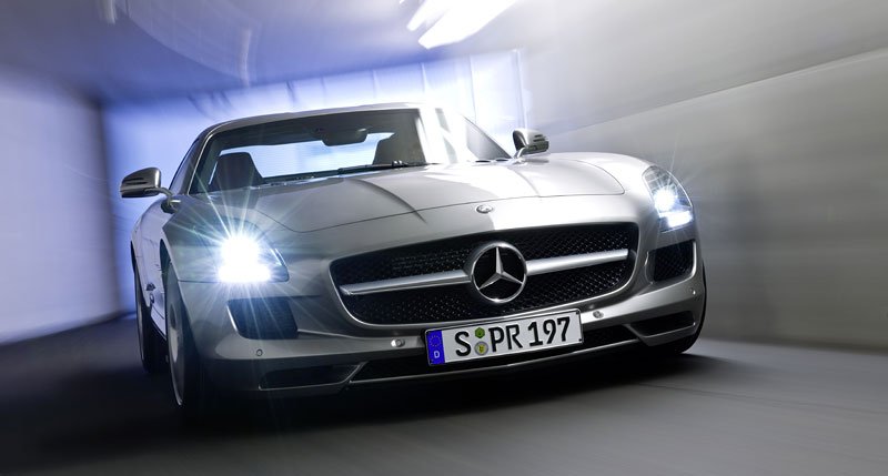 Mercedes-Benz SLS