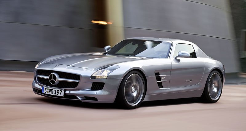 Mercedes-Benz SLS