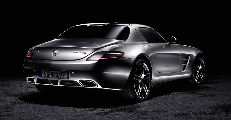 Mercedes-Benz SLS