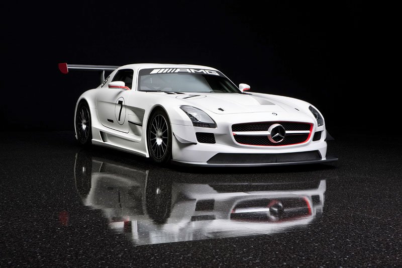 Mercedes-Benz SLS