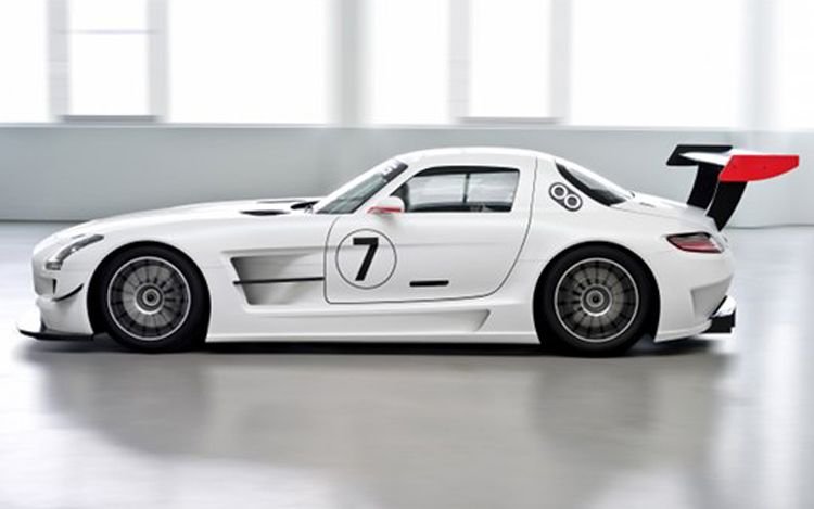 Mercedes-Benz SLS