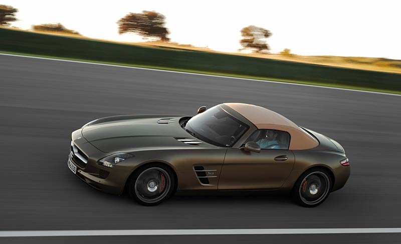 Mercedes-Benz SLS