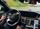 Video: Mercedes prezentuje schopnosti automaticky řízené třídy S