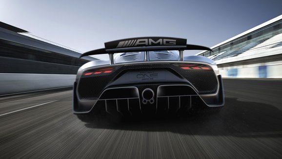 Mercedes-AMG Project One se opožďuje. Hypersport s motorem z F1 trápí emise