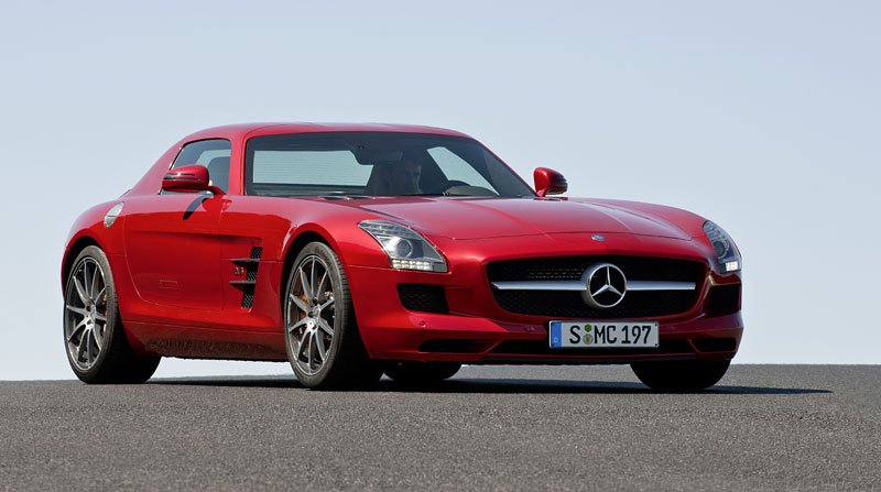 Mercedes-Benz SLS